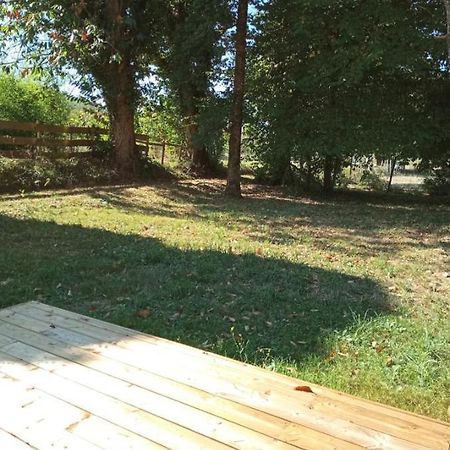 Chambre Au Calme Entouree Par La Nature. Saint Leon sur Vezere Bagian luar foto