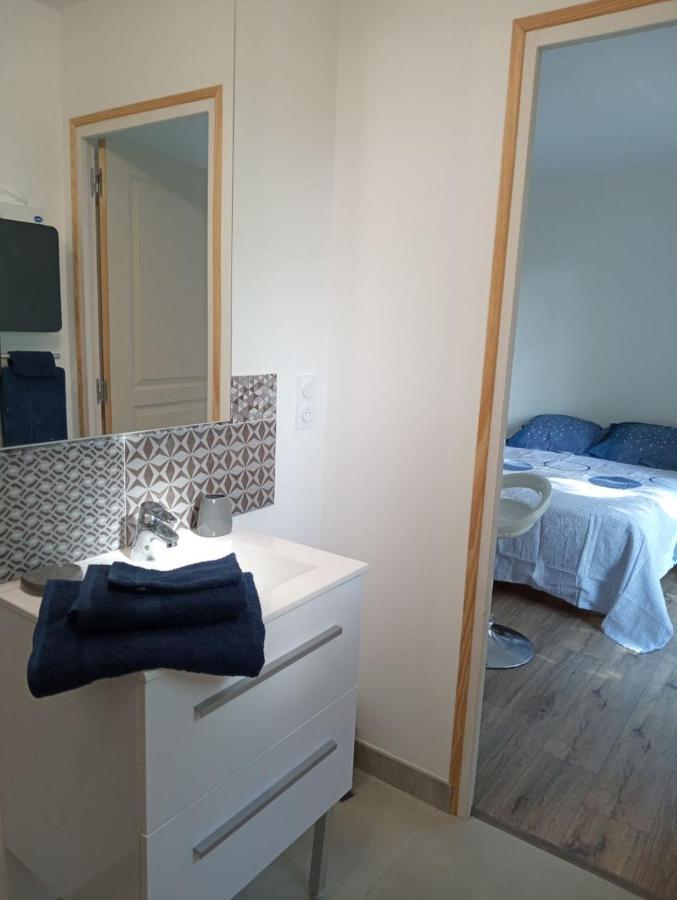 Chambre Au Calme Entouree Par La Nature. Saint Leon sur Vezere Bagian luar foto